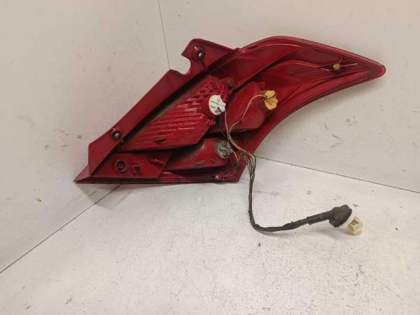 FEU ARRIERE GAUCHE SUZUKI - Vue 2